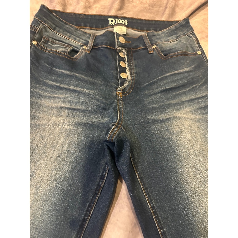 R1893 Womens Distressed Skinny Jeans Dark Wash Button Fly Frayed Hem Size 10 - Picture 3 of 14